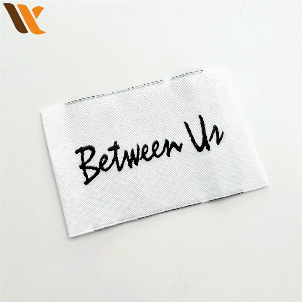 Customize Blazer Woven Labels In Any Color 3